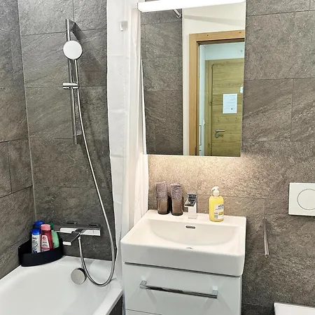 Apartment Alpin-schick, 39m2, & Sport, Mit Pool - Sk213