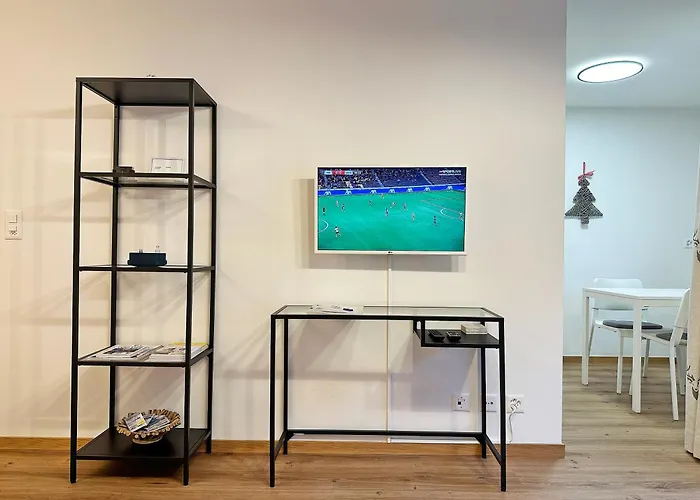 Sk213 - Alpin-schick, 39m2, & Sport, Mit Pool Apartman *